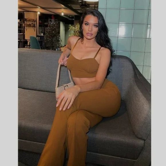 Brown Sleeveless Crop Top and High Waist Flare Pants Two Piece Set - Picture 5 of 12